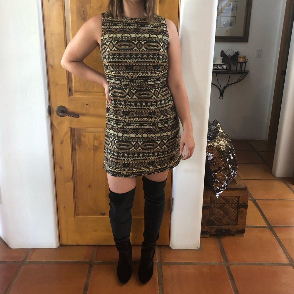 “Alice + Olivia” Clyde A-line Shift Dress NWOT
